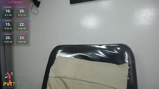 Snapshot of yaazhinii chatting on June 2026 11:40:02 AM yaazhinii online show from June 2026 11:40:02 AM