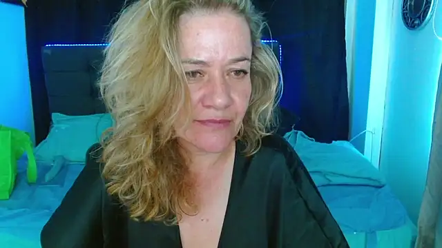 Snapshot of andreea_xx chatting on February 2026 01:59:01 PM andreea xx online show from February 2026 01:59:01 PM