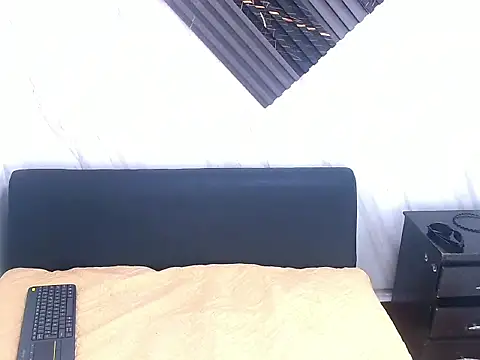 Snapshot of SamiSaturno chatting on February 2026 07:07:01 PM SamiSaturno online show from February 2026 07:07:01 PM