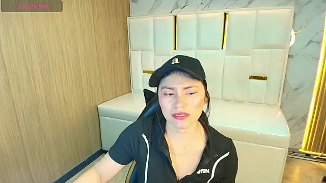 rox luxury tf online show from March 2026 01:15:02 PM