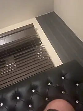 Lovermolls online show from April 2026 12:02:02 AM