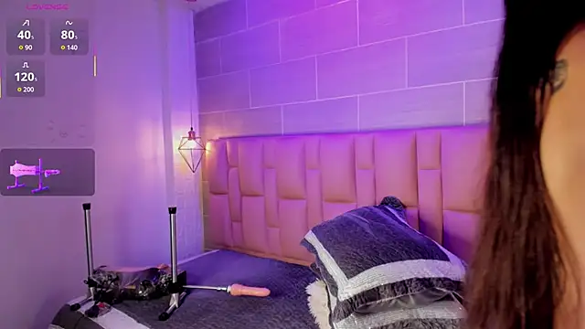 Snapshot of Naomi-Thompson chatting on February 2026 08:18:02 PM Naomi-Thompson online show from February 2026 08:18:02 PM