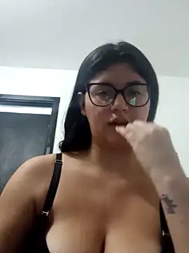 Snapshot of Dahlia-Rose chatting on February 2026 02:53:02 AM Dahlia-Rose online show from February 2026 02:53:02 AM