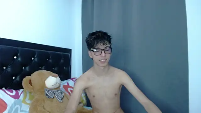 gabriel x18 online show from April 2026 09:04:02 PM