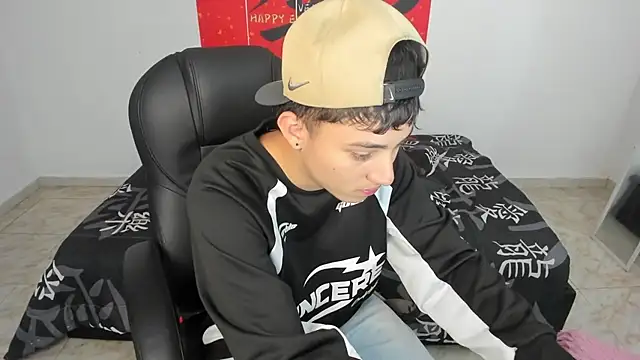 Wesleey-Boy online show from April 2026 07:40:02 PM