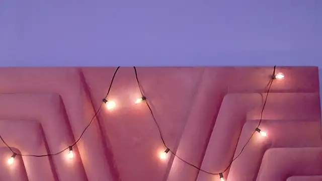 Snapshot of ThinPrincesss chatting on February 2026 01:14:02 PM ThinPrincesss online show from February 2026 01:14:02 PM