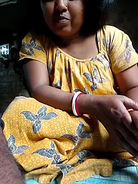 Snapshot of Puja_9999 chatting on February 2026 10:53:02 AM Puja 9999 online show from February 2026 10:53:02 AM