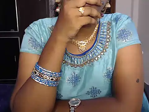 Snapshot of VixenNandhu chatting on April 2026 07:20:01 PM VixenNandhu online show from April 2026 07:20:01 PM