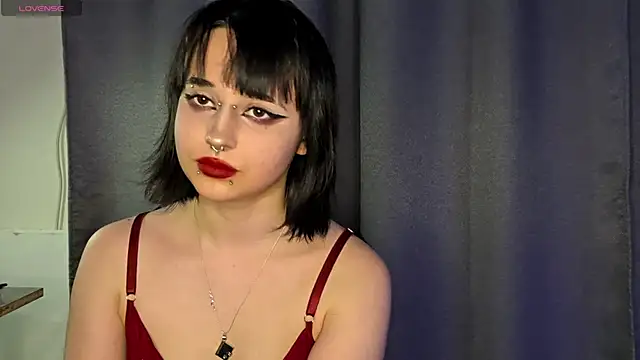 Snapshot of PureSofia chatting on April 2026 07:18:02 PM PureSofia online show from April 2026 07:18:02 PM