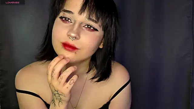 Snapshot of PureSofia chatting on April 2026 07:10:01 PM PureSofia online show from April 2026 07:10:01 PM