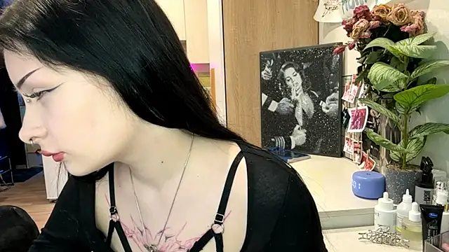 Snapshot of annicefeel chatting on February 2026 02:02:02 PM annicefeel online show from February 2026 02:02:02 PM