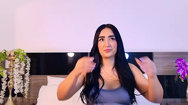 MaraGrief  online show from April 2026 11:33:01 AM