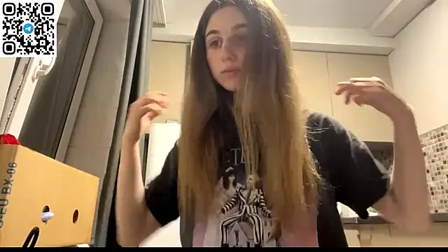 Snapshot of LovelySilk_63 chatting on June 2026 06:54:02 PM LovelySilk 63 online show from June 2026 06:54:02 PM