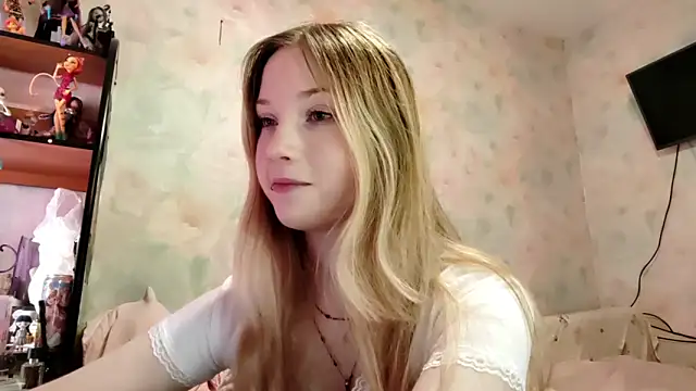 TiaBIanks online show from April 2026 08:34:02 AM