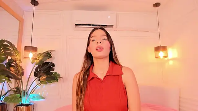 Snapshot of Nicole_Whittee chatting on February 2026 07:24:02 PM Nicole Whittee online show from February 2026 07:24:02 PM