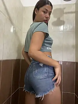 Snapshot of Romie_rous chatting on March 2026 12:23:01 PM Romie rous online show from March 2026 12:23:01 PM