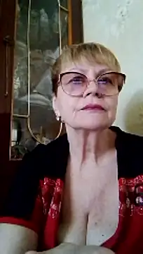 SophieBurns online show from June 2026 10:06:02 AM