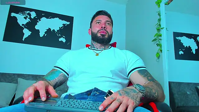 Alessrose online show from April 2026 07:53:01 PM