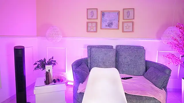 Snapshot of ElectraJonesX chatting on February 2026 11:31:02 AM ElectraJonesX online show from February 2026 11:31:02 AM