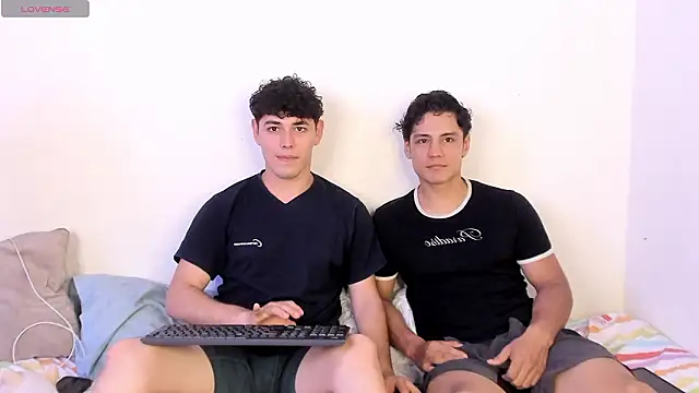 Snapshot of hans_andres17 chatting on February 2026 12:51:02 AM hans andres17 online show from February 2026 12:51:02 AM