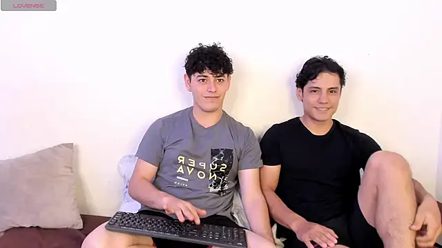 Snapshot of hans_andres17 chatting on February 2026 01:01:02 AM hans andres17 online show from February 2026 01:01:02 AM