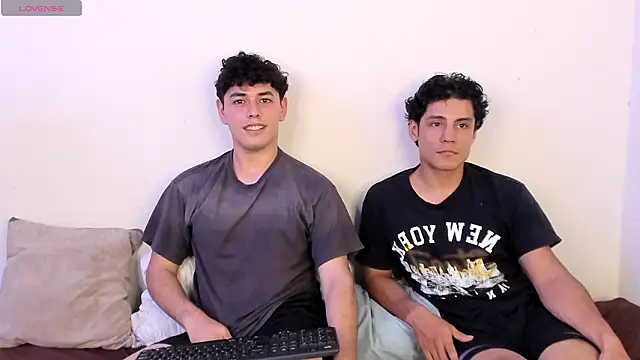 Snapshot of hans_andres17 chatting on February 2026 12:40:02 AM hans andres17 online show from February 2026 12:40:02 AM