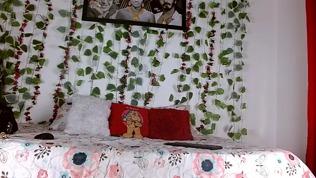 karolsweetvagi online show from June 2026 11:46:01 AM
