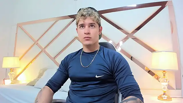 rayan linxx online show from April 2026 07:36:01 PM