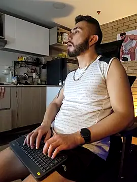 Snapshot of dave_wolf7 chatting on February 2026 12:16:02 AM dave wolf7 online show from February 2026 12:16:02 AM