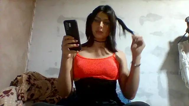 Snapshot of lucyscay_ chatting on May 2026 04:20:02 AM lucyscay online show from May 2026 04:20:02 AM