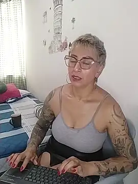 Charlotte gray  online show from February 2026 09:32:01 PM