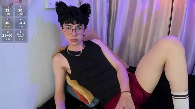 Demian Hush online show from April 2026 03:33:01 AM