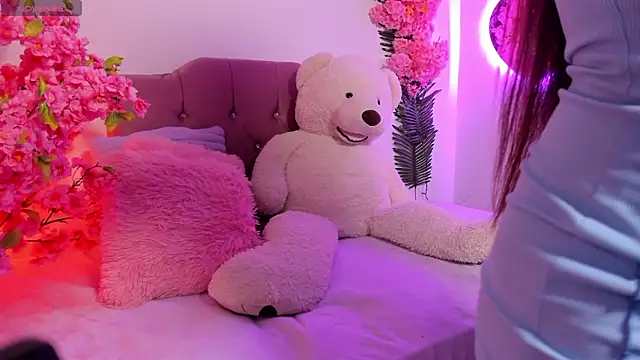 Eleanor Park  online show from March 2026 03:45:02 AM