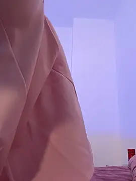 Snapshot of VivienDiamond chatting on February 2026 11:45:01 PM VivienDiamond online show from February 2026 11:45:01 PM