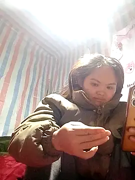 Luminana online show from March 2026 01:21:01 AM