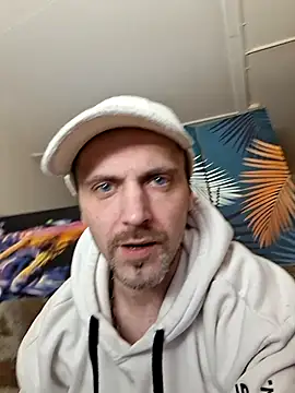 SwatRocShy online show from March 2026 07:42:02 PM