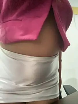 Snapshot of Emily_Harpeer chatting on February 2026 11:39:02 AM Emily Harpeer online show from February 2026 11:39:02 AM