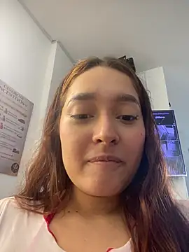 Snapshot of Emily_Harpeer chatting on February 2026 11:54:01 AM Emily Harpeer online show from February 2026 11:54:01 AM