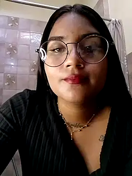 Zoe Renata online show from July 2026 08:05:01 PM