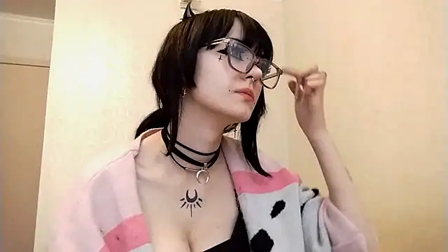 Snapshot of SmilingPatent chatting on February 2026 02:37:01 PM SmilingPatent online show from February 2026 02:37:01 PM