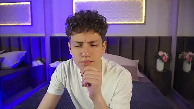 StefanBev online show from March 2026 08:08:02 PM