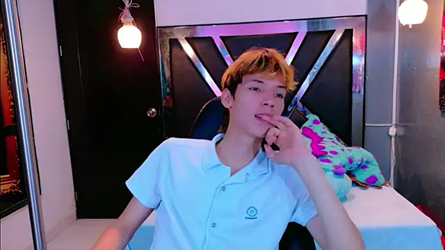 Snapshot of Liam_Green1 chatting on February 2026 11:58:02 AM Liam Green1 online show from February 2026 11:58:02 AM