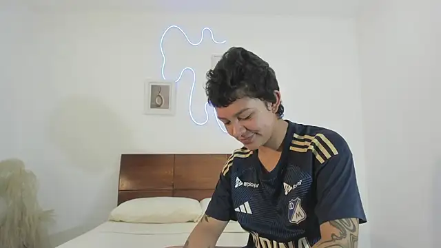 Snapshot of hardcoreheat_ind chatting on February 2026 01:04:01 AM hardcoreheat ind online show from February 2026 01:04:01 AM