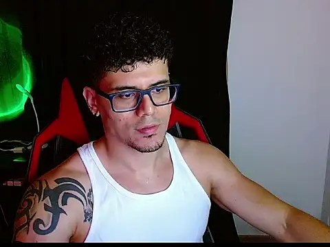 Logan0626 online show from February 2026 12:48:01 AM