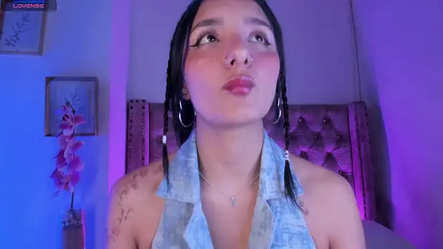 Snapshot of Aris_Suarez chatting on May 2026 05:13:01 AM Aris Suarez online show from May 2026 05:13:01 AM