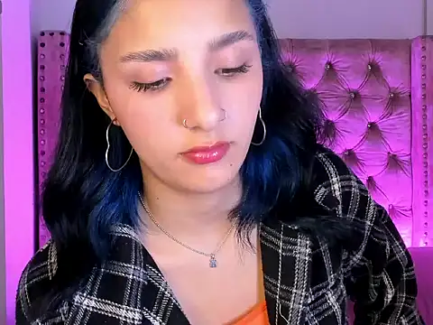 Snapshot of Aris_Suarez chatting on May 2026 05:04:01 AM Aris Suarez online show from May 2026 05:04:01 AM