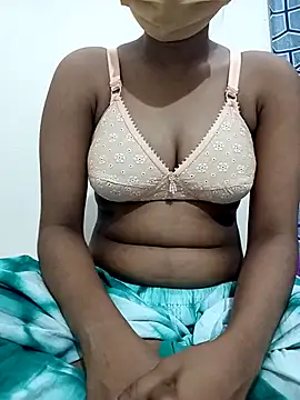 Cute Queen Noor online show from March 2026 06:19:02 PM