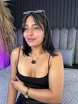 Nanda vixen  online show from April 2026 09:53:01 PM