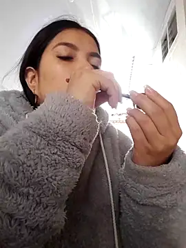 Ariana Castillo   online show from March 2026 12:33:01 PM