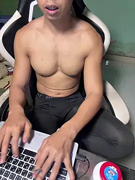 Snapshot of Graymenn chatting on February 2026 03:26:02 AM Graymenn online show from February 2026 03:26:02 AM